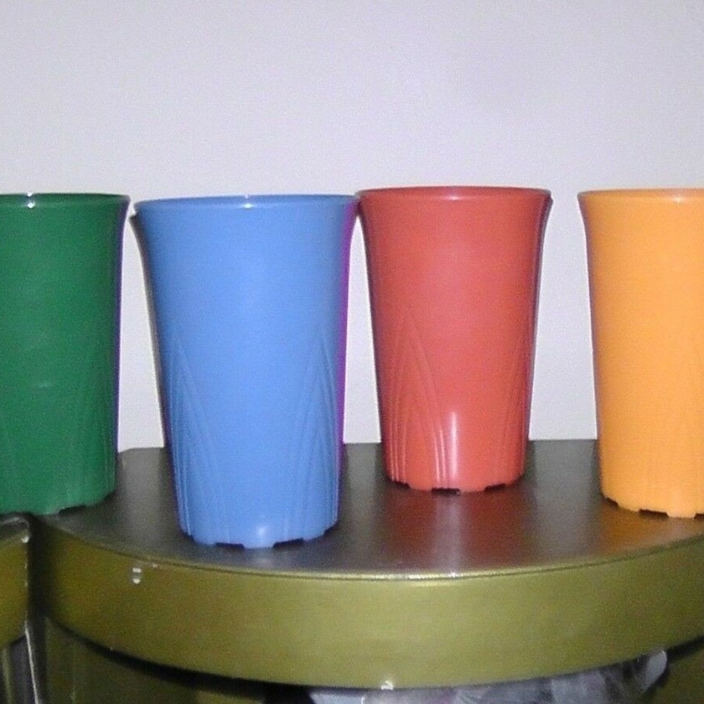 Vintage 4 Juice/Kids Bell Tumblers 6 Oz 3.75"
